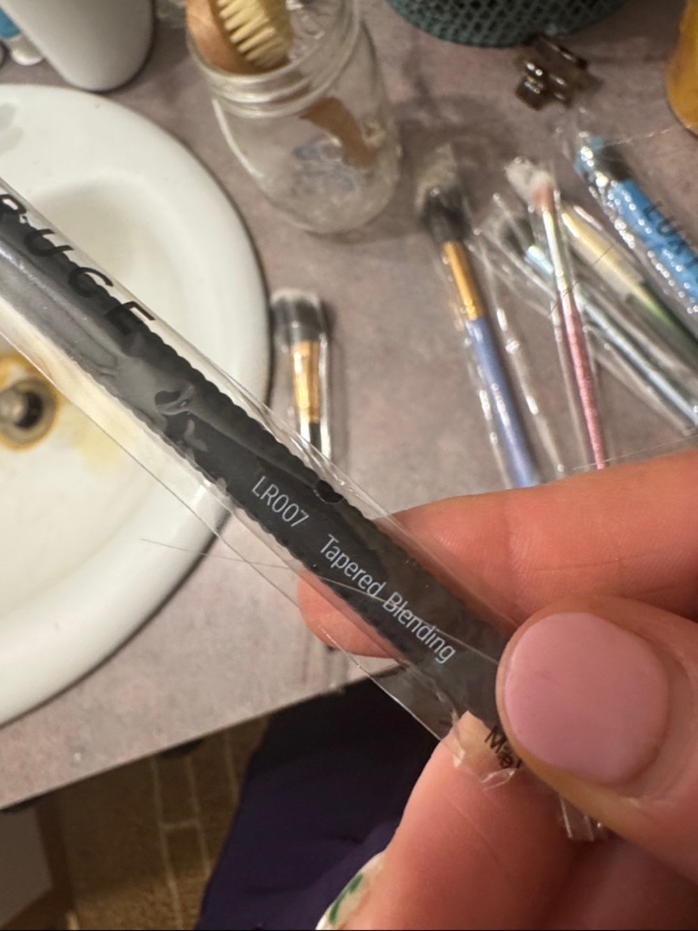 Multicolor Makeup Brushes - Picture 7 of 8